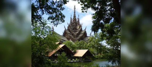 Apenas de encaixes: conheça o maior castelo de madeira do mundo - Imagem