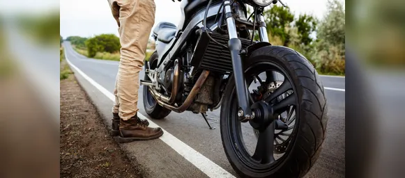 Ex-BBB sofre acidente e é atropelada por moto - Imagem