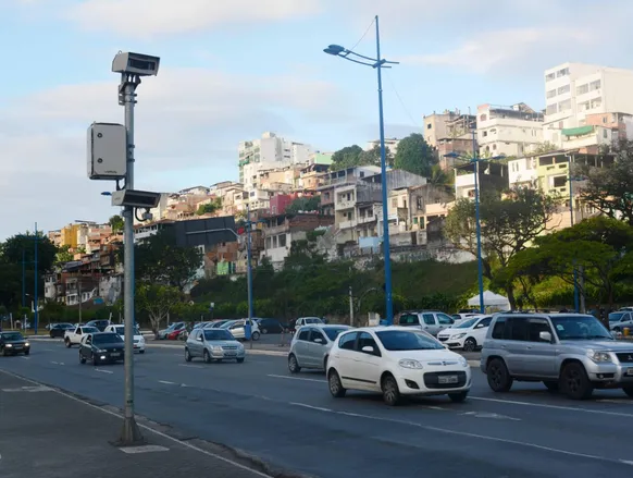 Caiu em radar escondido? Lei pode anular multas aplicadas a motoristas - Imagem