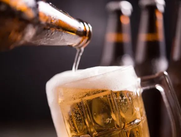 Cerveja pode ser causadora de dores nas articulações; entenda - Imagem
