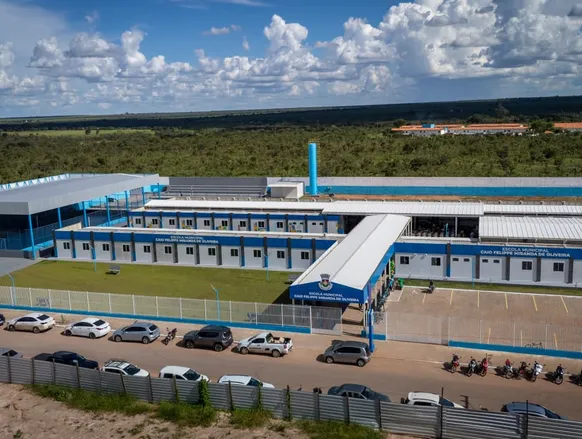 Escola bilíngue é inaugurada em Luís Eduardo Magalhães - Imagem