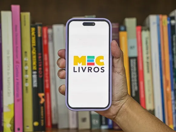 MEC Livros cresce no Brasil; veja como acessar o app - Imagem