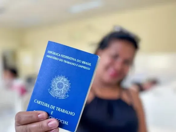 Mutirão leva serviços à população em situação de rua em Salvador - Imagem