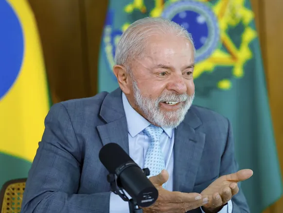 “Não foi eleito imperador do mundo”, diz Lula sobre Trump - Imagem