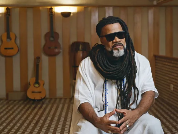 Nova série sobre Carlinhos Brown chega ao streaming; veja detalhes - Imagem