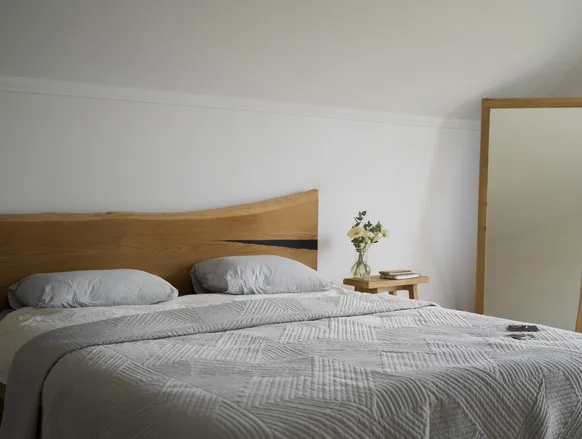 Onde não colocar a cama no quarto: erros que prejudicam o sono - Imagem