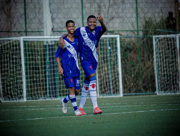 Sonha em ser jogador? Galícia seleciona garotos nesta sexta e sábado - Imagem
