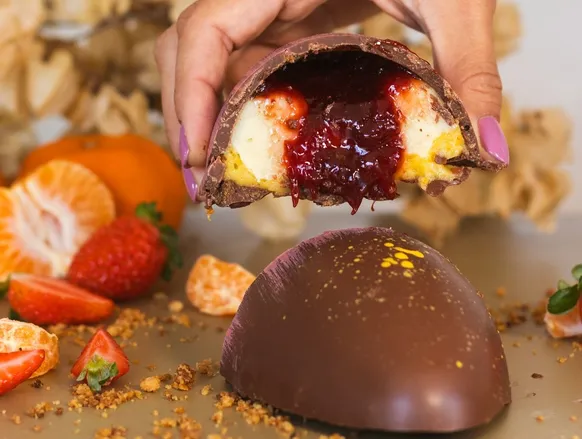 Tangerina, caramelo salgado e até missô: veja os ovos de Páscoa mais diferentes do ano - Imagem