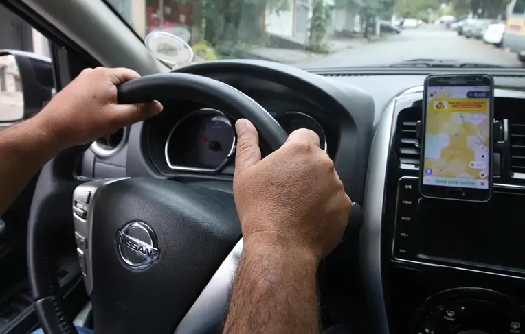 Saiba o que faz motoristas cancelarem corridas nos aplicativos