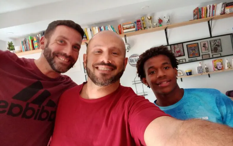 Adoção: conheça desafios, escolha e importância do apoio psicológico - Imagem