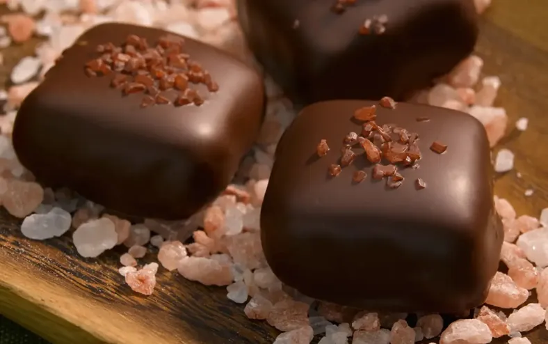 Após alta do cacau, gigante dos chocolates anuncia saída do mercado - Imagem