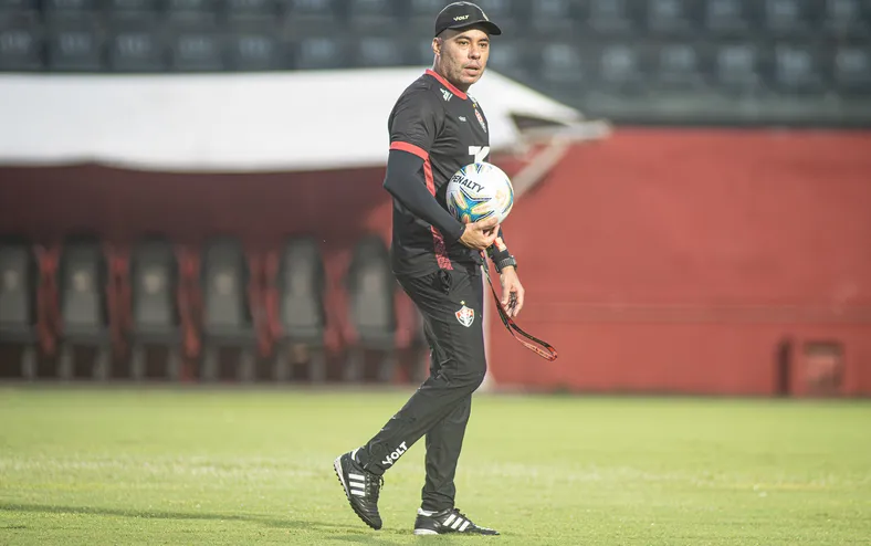 Após tropeço, Vitória vai usar força máxima contra o CRB no Nordestão - Imagem