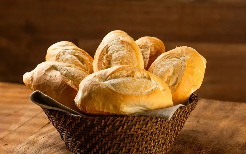 Aprenda o truque rápido que ajuda a diminuir o índice glicêmico do pão - Imagem