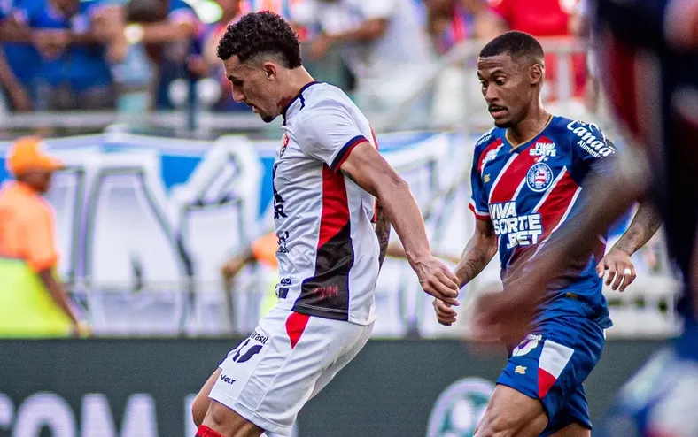 Atacantes da dupla BaVi estão entre os que mais sofrem pênaltis no Brasil - Imagem