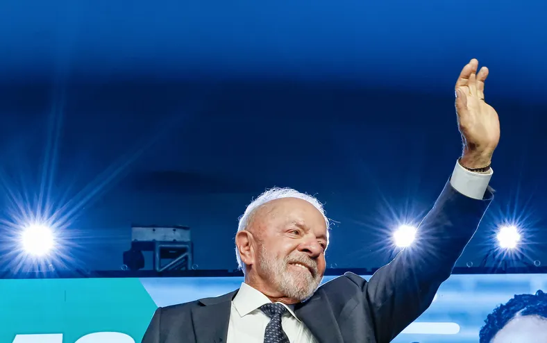 AtlasIntel: Lula lidera corrida para o Planalto em 5 cenários diferentes - Imagem