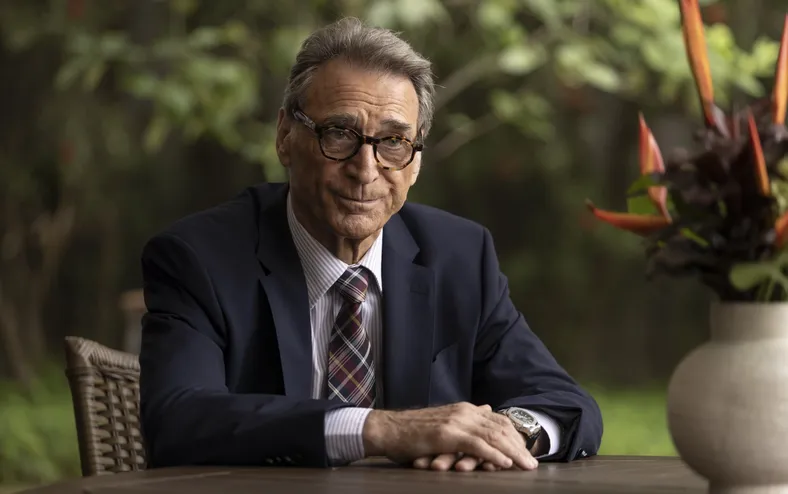 Ator veterano da TV Globo sofre infarto e cancela shows em SP - Imagem