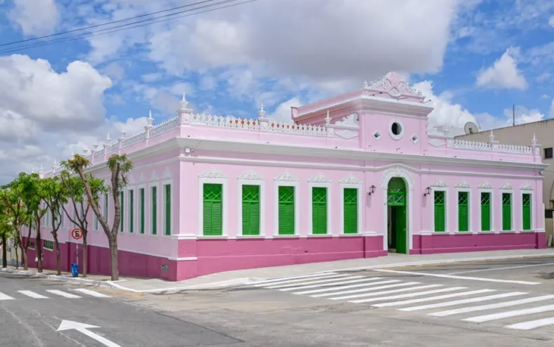 Bahia tem 693 vagas de concursos e seleções com salários de R$ 8 mil - Imagem