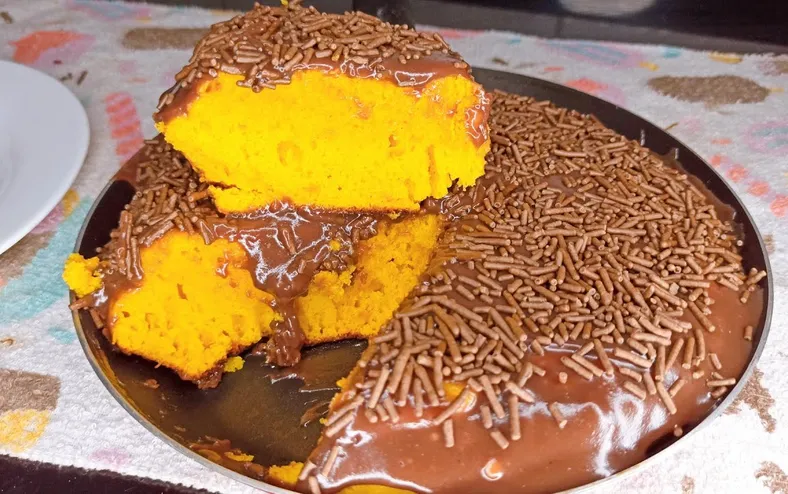 Bolo de cenoura na frigideira: veja a receita que vem fazendo sucesso - Imagem