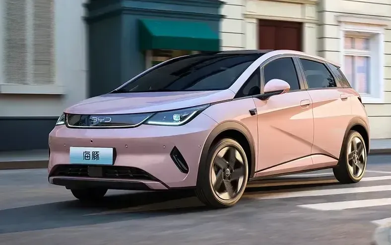 BYD Dolphin vai mudar: mais potência, novo visual e sem item polêmico - Imagem