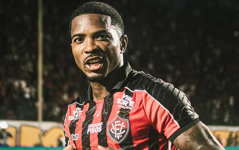 Cacá celebra vitória em casa e vê "mesma postura" fora do Barradão - Imagem