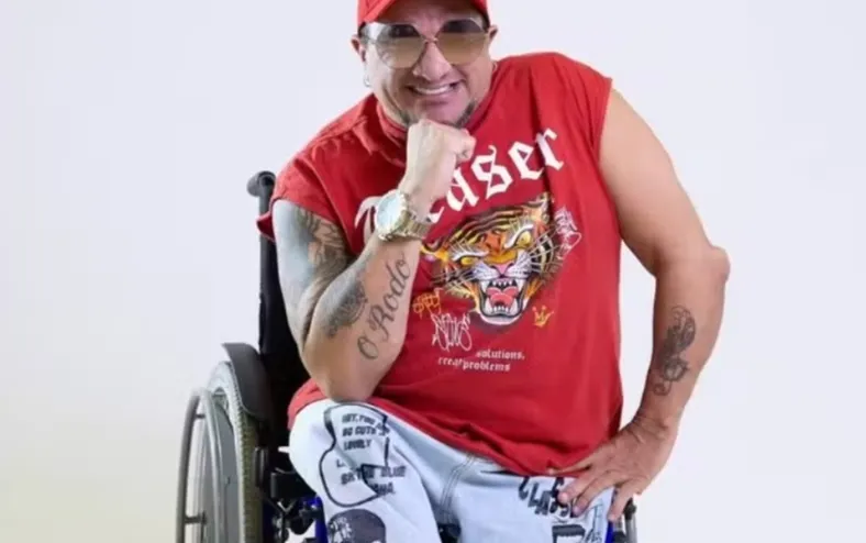 Cantor de pagode Kinho do Rodo morre após passar mal - Imagem