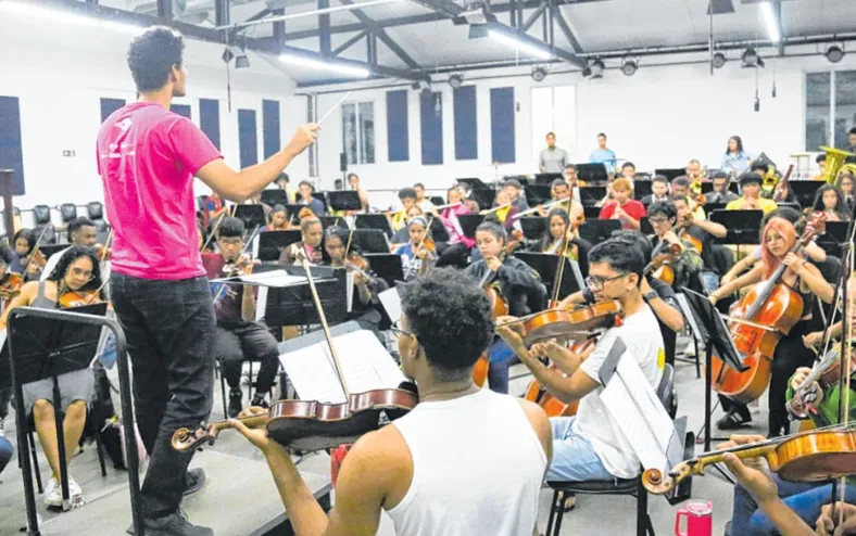 Da Bahia à Muralha da China: a histórica jornada de 108 jovens músicos do Neojiba - Imagem