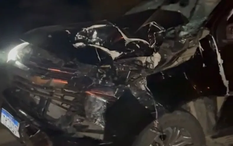 Deputado baiano sofre grave acidente na BA-210 após carro bater em animal - Imagem