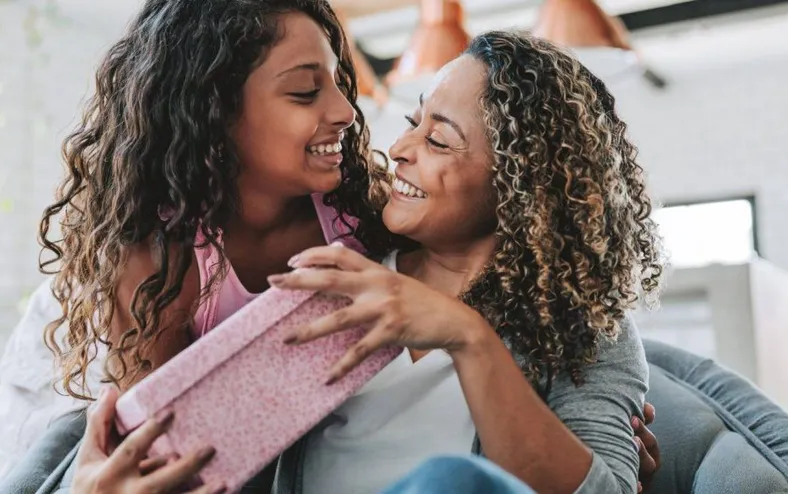 Dia das Mães deve aquecer varejo baiano em R$ 15 bilhões - Imagem