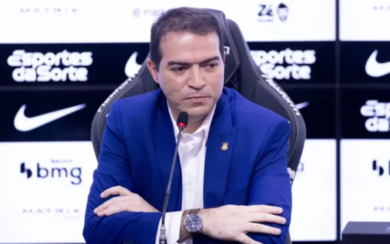 Dirigente cobra Vitória por pagamento de R$ 1 milhão por Cacá - Imagem