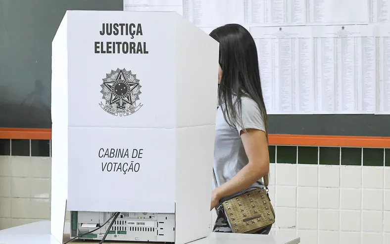 Disputa pelo Planalto terá o menor número de candidatas desde 2002 - Imagem