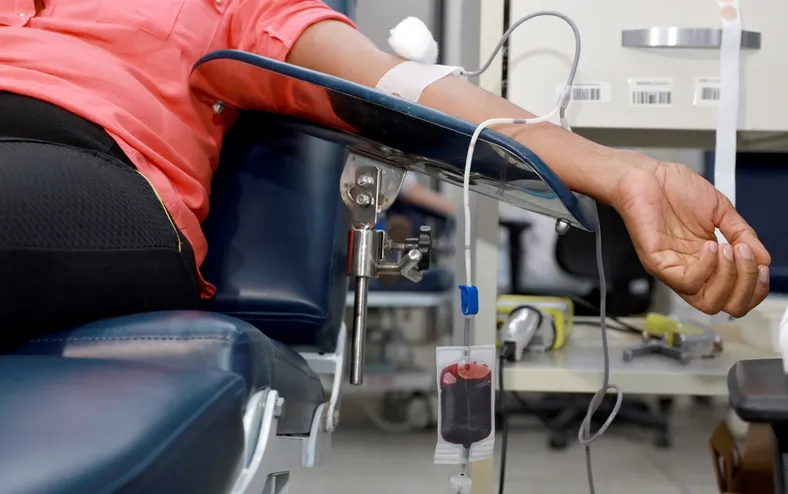 Doação de sangue: Hemoba abre no feriado devido ao estoque crítico - Imagem