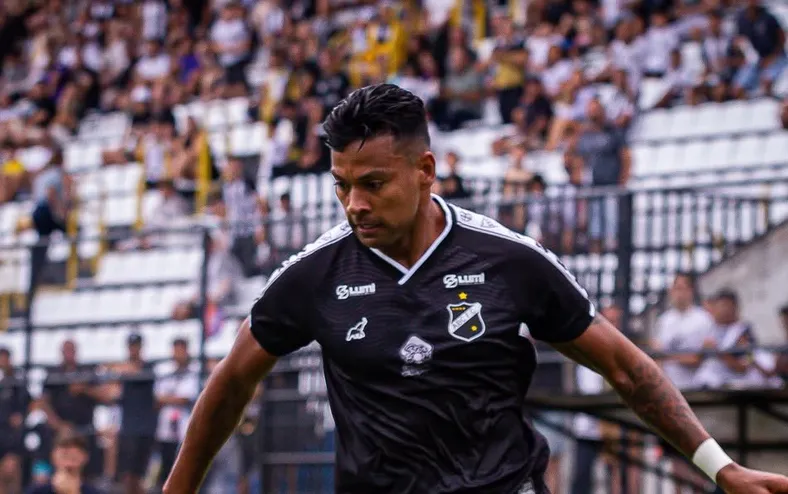 Ex-dupla BaVi marca belo gol pela Copa do Nordeste no Castelão - Imagem