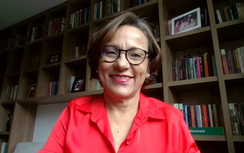 Ex-editora de A TARDE, escritora baiana é selecionada em concurso nacional - Imagem