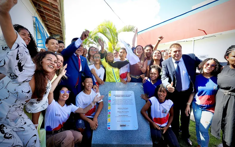 Governo da Bahia entrega obras e anuncia investimentos no interior - Imagem