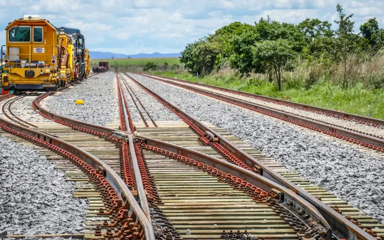 Governo pede e BID estima R$ 75 bilhões para reativar ferrovias em todo o Brasil - Imagem
