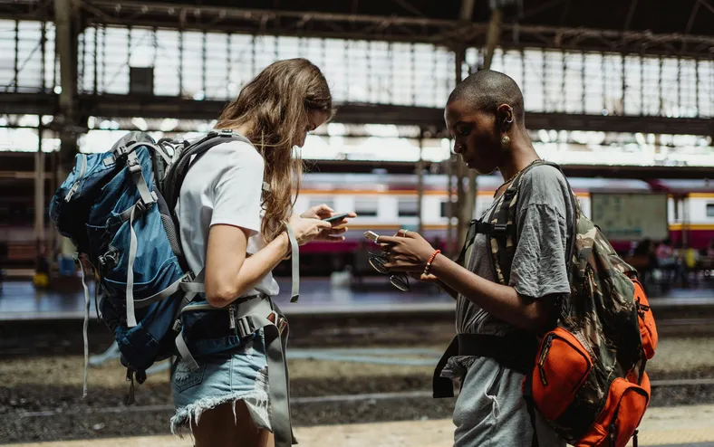 Guia do Governo traz dicas para mulheres viajarem com segurança - Imagem