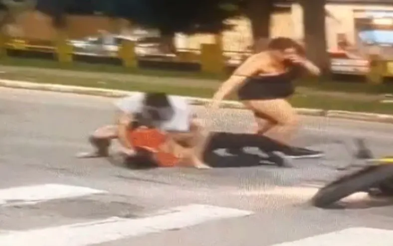 Homem é espancado pela ex ao questionar agressões contra filhas - Imagem