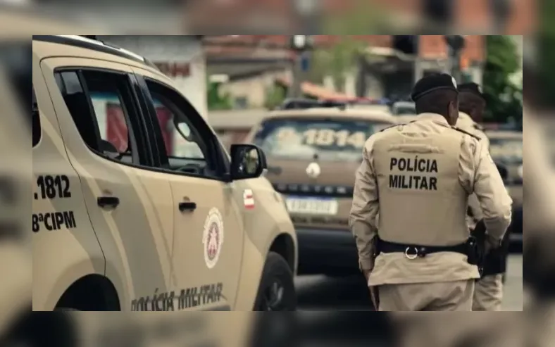 Idosa é presa após dizer ser "superior" a PM por causa da raça em Salvador - Imagem