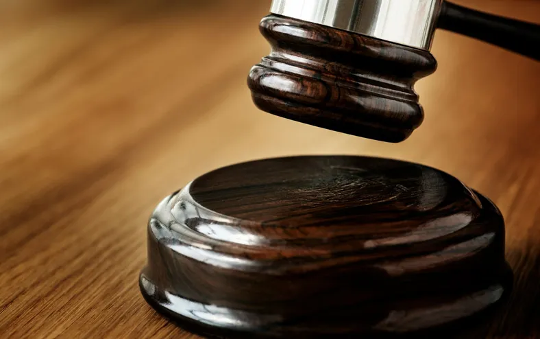 Justiça bloqueia cachê de famoso ex-BBB após processo - Imagem