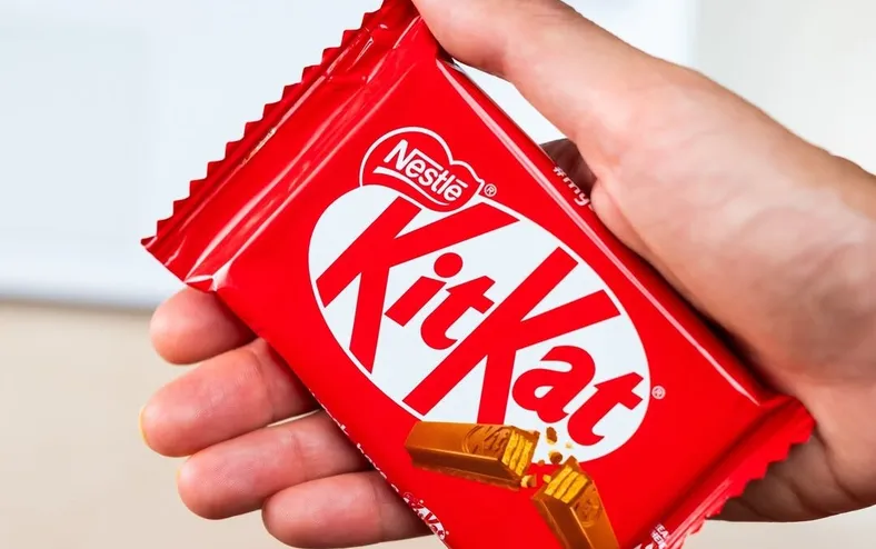 KitKat lança rastreador após roubo de 12 toneladas de chocolate; entenda - Imagem