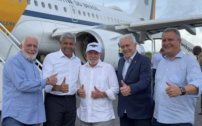 Lula chega a Salvador onde cumpre intensa agenda política e institucional - Imagem