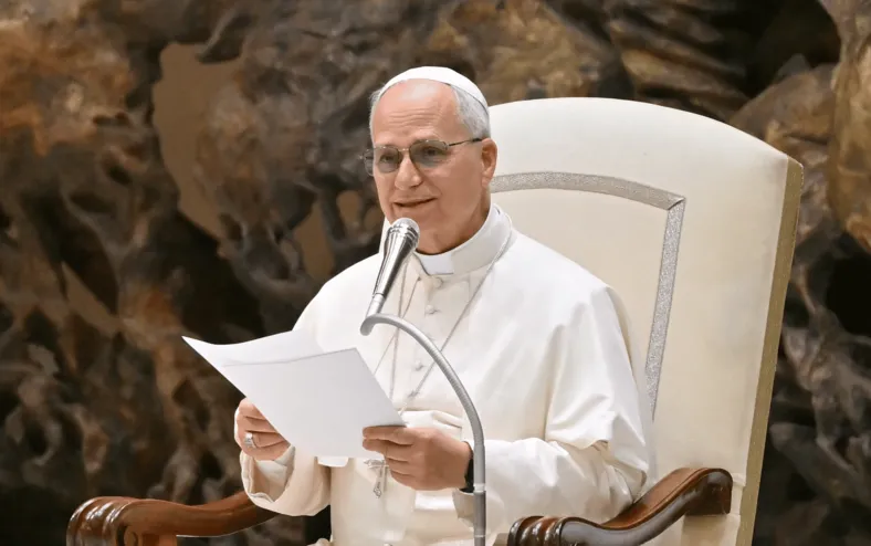 “Não usem Deus para destruir”: Papa faz alerta duro contra guerra - Imagem