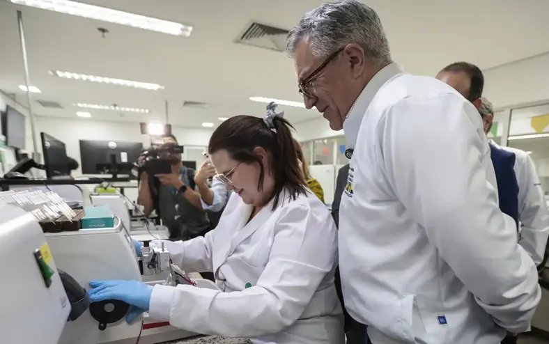 Novo exame de sangue brasileiro detecta câncer antes dos sintomas - Imagem