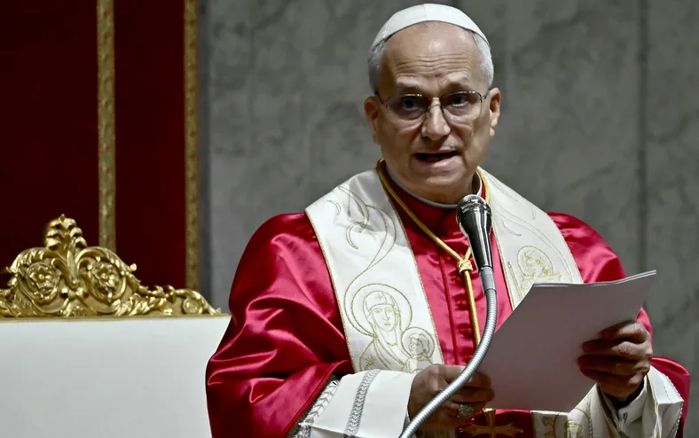Papa Leão XIV pede diálogo entre nações e condena escalada de guerras - Imagem