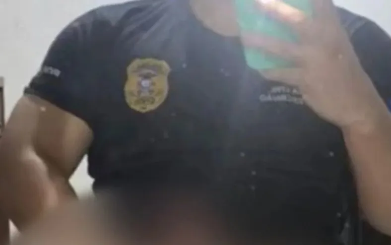 Perfil adulto de suposto escrivão entra na mira da polícia: “18 cm de prazer” - Imagem