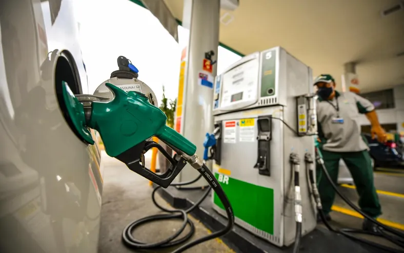 Petrobras vai ampliar oferta de combustíveis devido à Guerra no Irã - Imagem