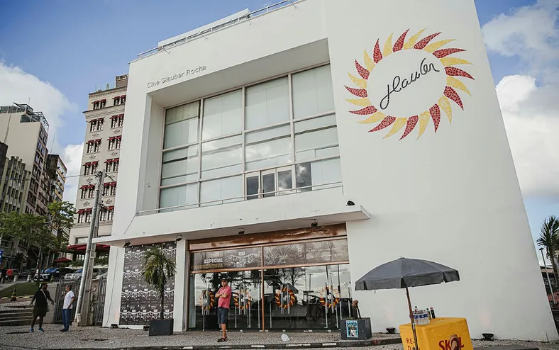 Público ou privado? Entenda restrição ao terraço do Cine Glauber Rocha - Imagem