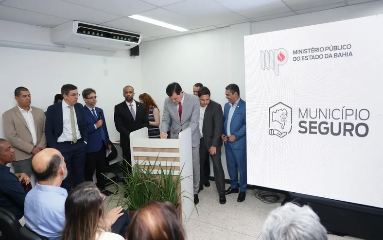 Segurança pública é tema de encontro entre MP-BA e prefeitos baianos - Imagem