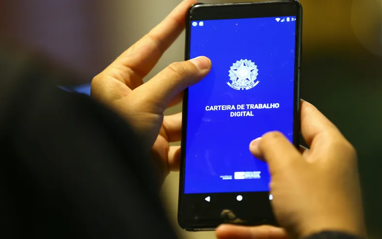 Sesab abre processo seletivo com 41 vagas para motoristas na Bahia - Imagem