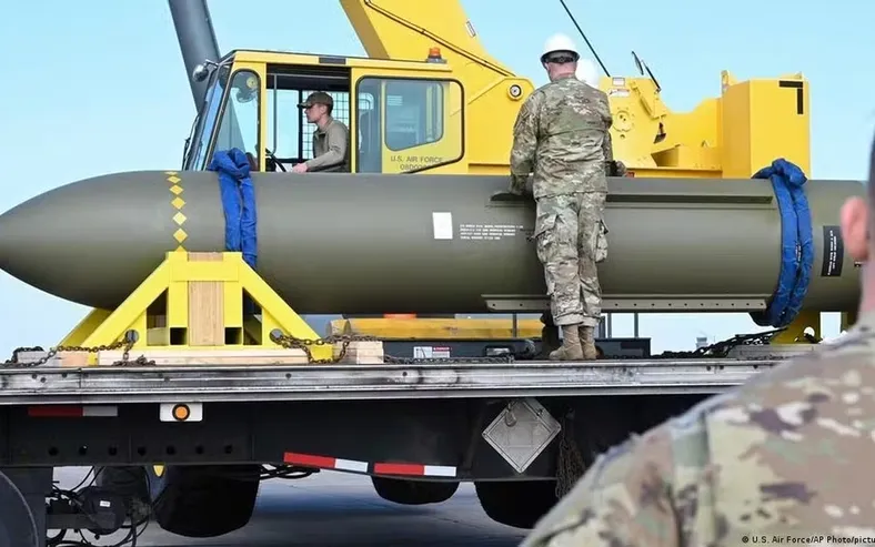Superbomba: entenda o poder da GBU-72 usada pelos EUA contra o Irã - Imagem